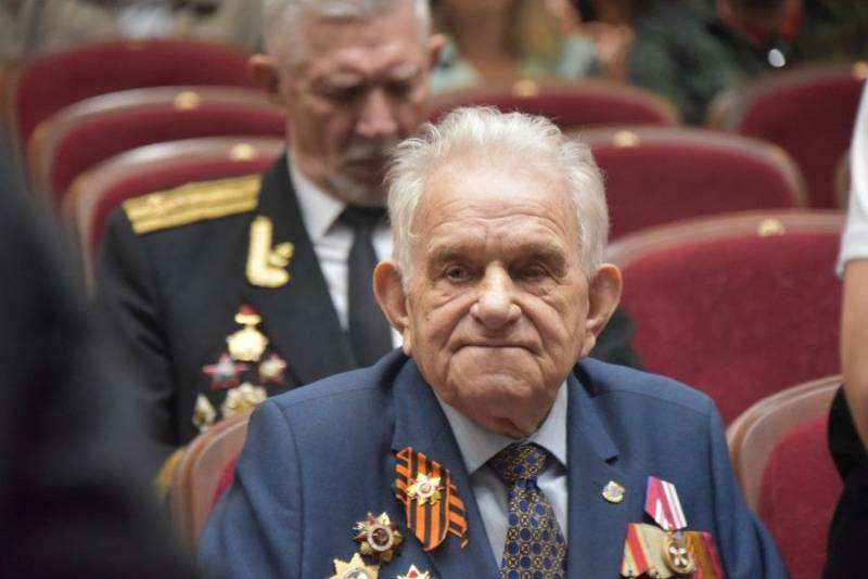 В Севастополе состоялось городское торжественное собрание, приуроченное ко Дню Победы