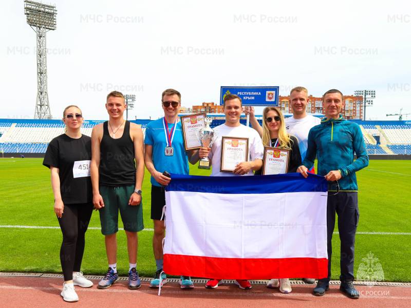 Команда крымских спасателей-легкоатлетов бронзовые призёры в ЮФО