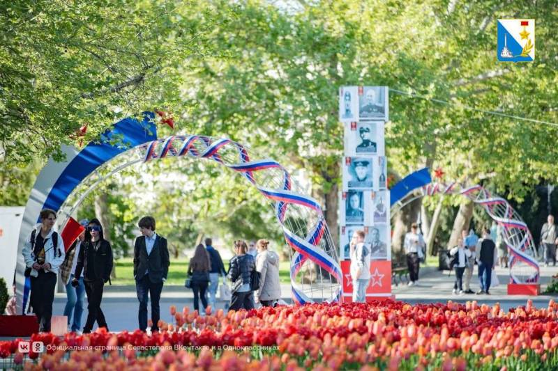 Посмотрите, как красиво украсили Севастополь ко Дню Победы