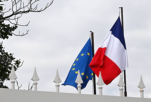 Минфин Франции разблокировал счета Русского дома в Париже