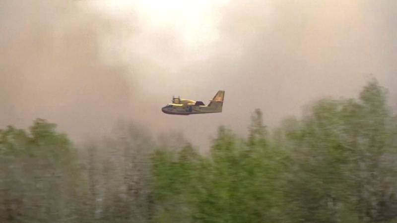 Лесные пожары охватили центральную Канаду