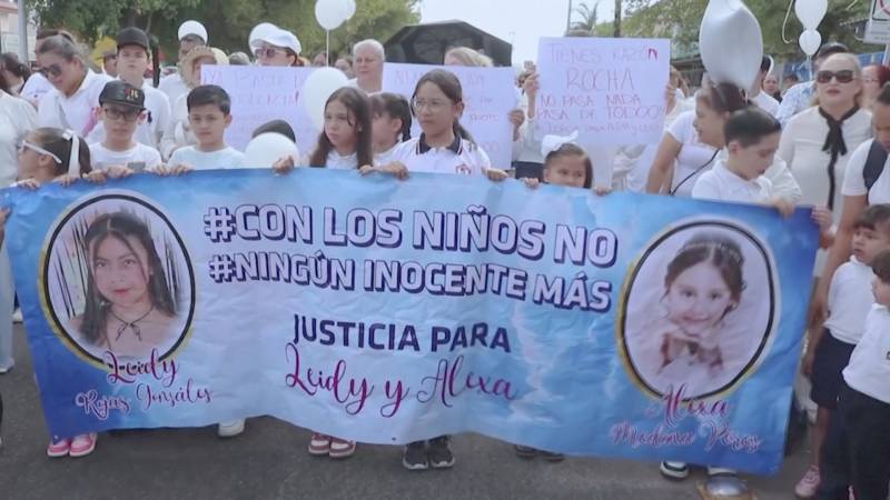 После убийства двух девочек в Мексике дети вышли с протестом