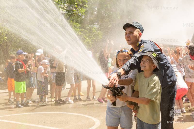 Обучающие занятия от сотрудников МЧС России