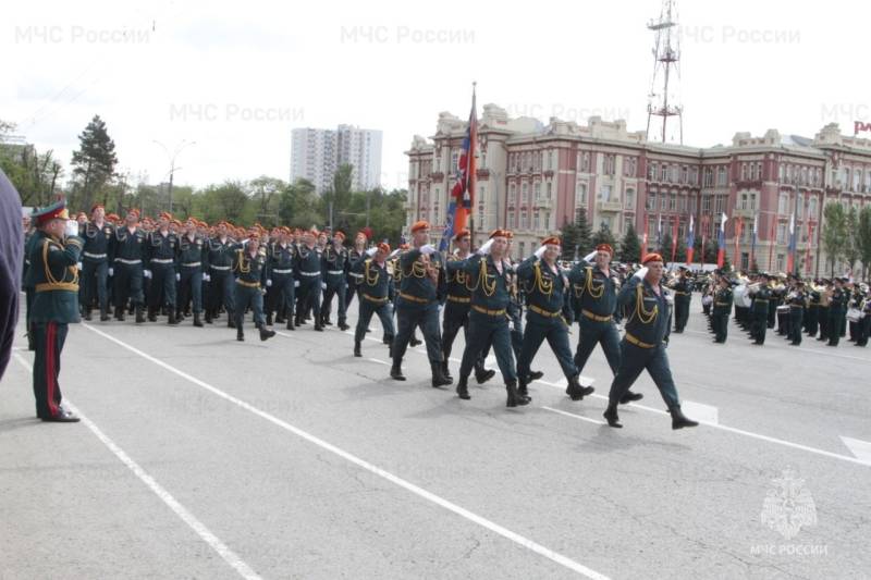Донскому спасательному центру МЧС России 60 лет