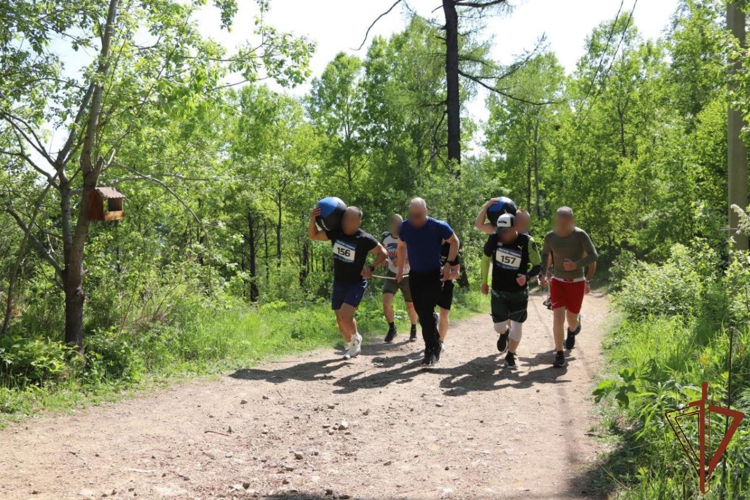 Росгвардейцы приняли «Вызов Сибири – 2025» (видео) Росгвардейцы приняли «Вызов Сибири – 2025» (видео)