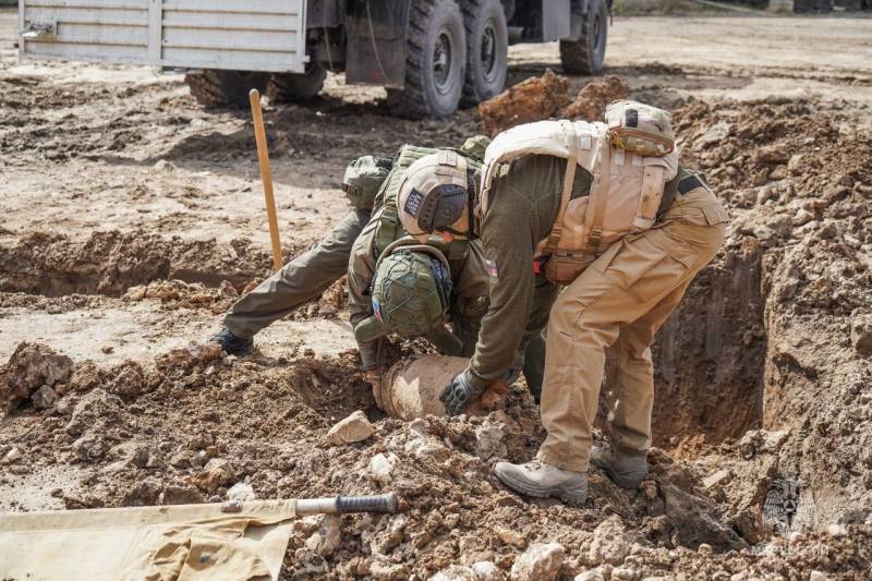 Донскому спасательному центру МЧС России 60 лет