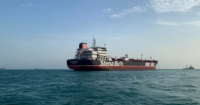 В Индии раскрыли последствия для мира из-за перекрытия Ормузского пролива