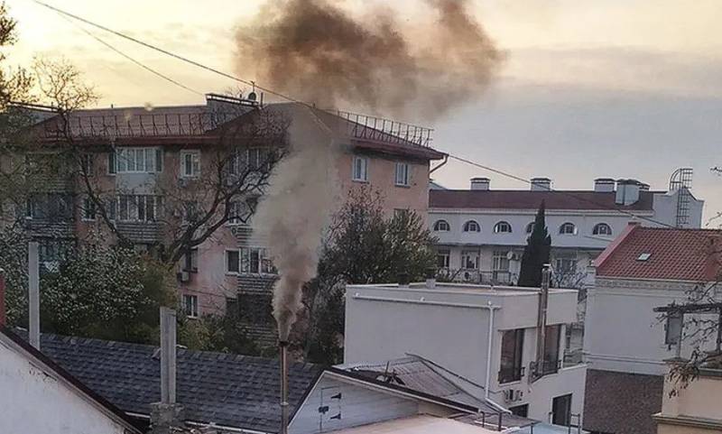 В центре Севастополя частная баня отравляет воздух и жизнь соседям