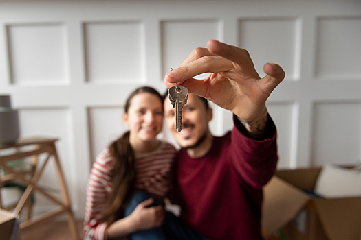 Молодые арендаторы рассказали, как им удается снимать квартиру в столице