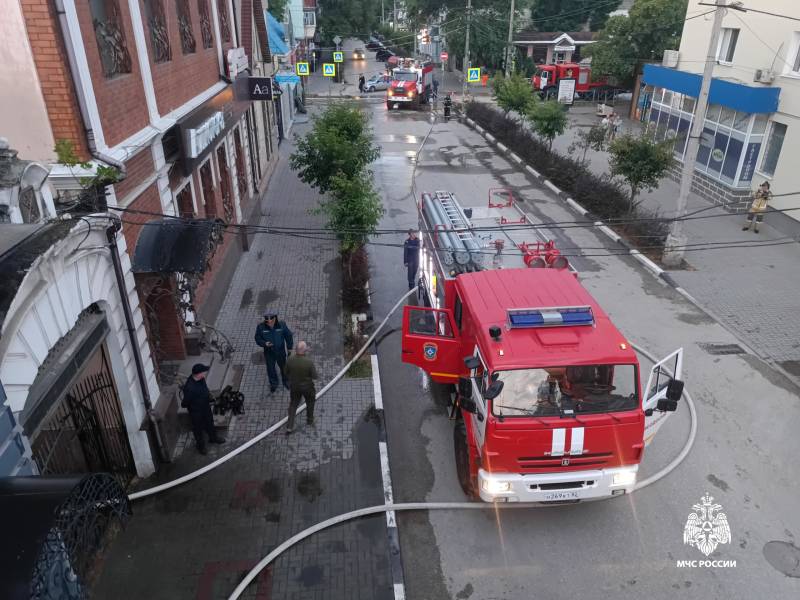 В ГО Феодосия огнеборцы ликвидировали пожар в кафе