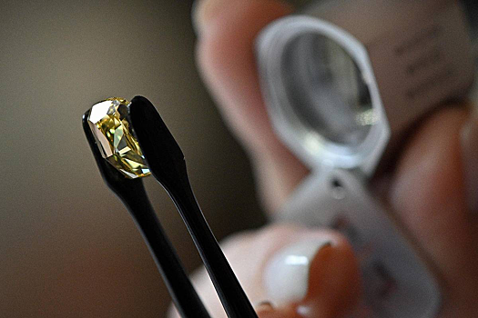 Экспорт алмазов из РФ упал почти на 30 процентов