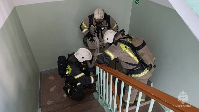 В Евпатории пожарные провели учения в родильном доме