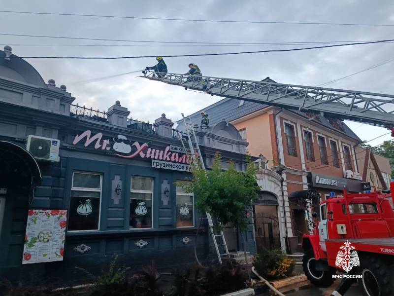 В ГО Феодосия огнеборцы ликвидировали пожар в кафе