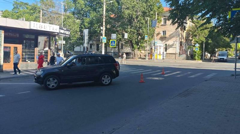 В Севастополе девочка попала под колеса авто на пешеходном переходе