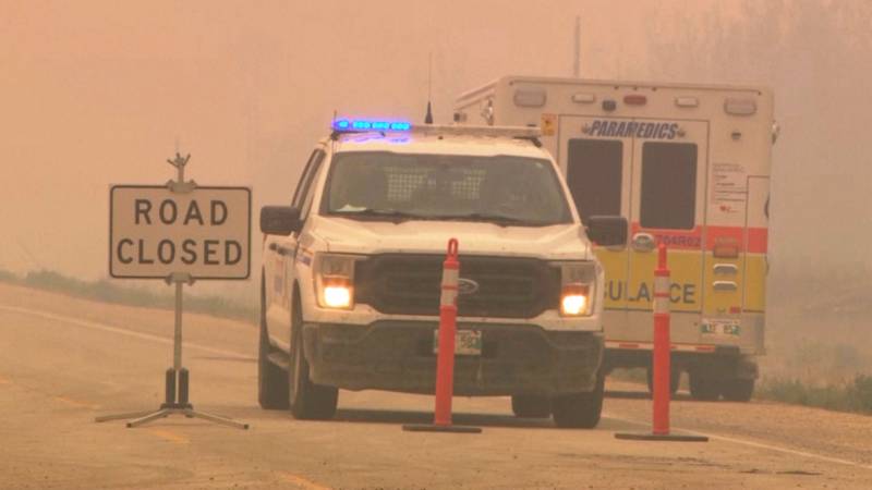 Лесные пожары опустошают землю на севере канадской провинции Манитоба