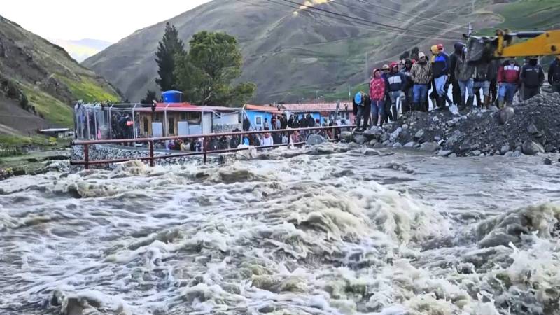 Наводнение в Венесуэле: у людей унесло дома