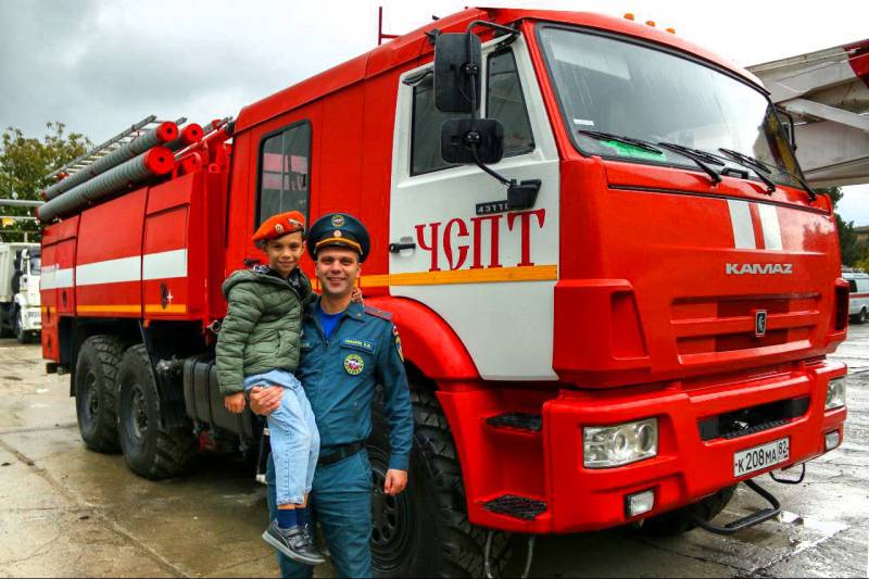 Сотрудник МЧС России в отпуске потушил пожар