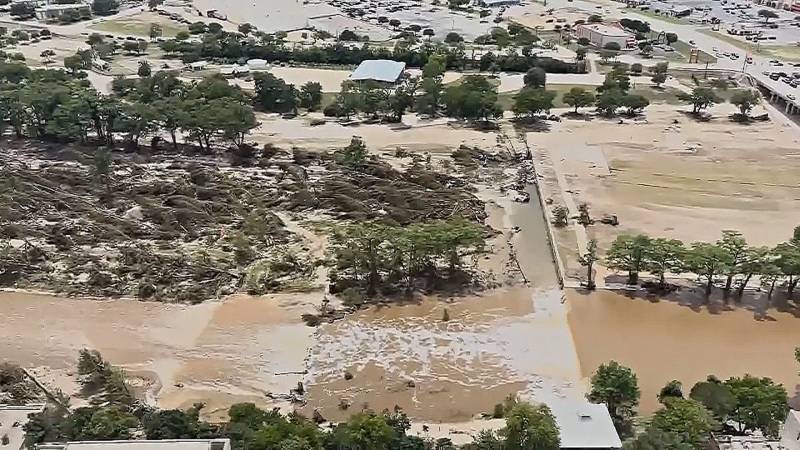 Наводнение унесло десятки жизней в Техасе