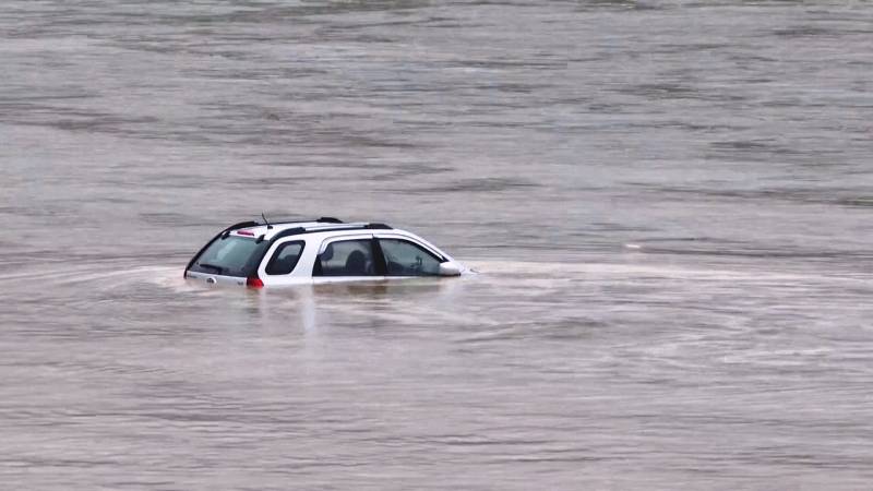 Президент Южной Кореи призвал задействовать все ресурсы для помощи пострадавшим от ливней