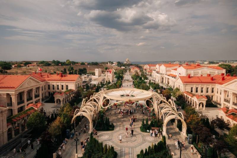 Семинаристы со всей страны создали 15 просветительских проектов для молодежи на форуме «Истоки» в Севастополе Семинаристы со всей страны создали 15 просветительских проектов для молодежи на форуме «Истоки» в Севастополе