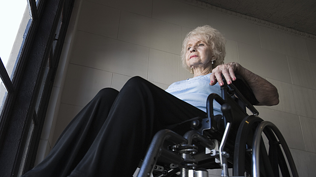 Создана инвалидная коляска, которая управляется силой мысли