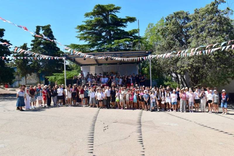 Полицейские Севастополя организовали в лагере «Ласпи» профилактическое мероприятие под девизом «Умей сказать — нет!»