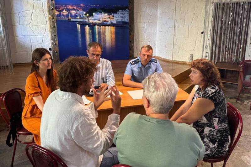 Прокурор Гагаринского района города Севастополя Алексей Казаков и Уполномоченный по правам человека в городе Севастополе Павел Буцай провели совместный выездной личный прием граждан в Севастопольском региональном отделении...