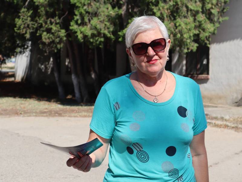 В Джанкое полицейские и активисты Молодежного совета провели акцию против дистанционного мошенничества