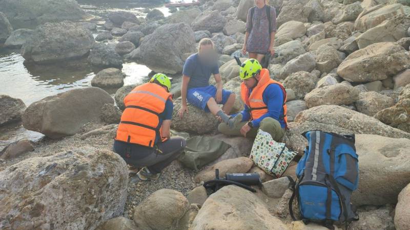 Спасатели Судакского АСО ГКУ РК "КРЫМ-СПАС" оказали помощь мужчине, травмировавшему ногу на мысе Меганом Спасатели Судакского АСО ГКУ РК "КРЫМ-СПАС" оказали помощь мужчине, травмировавшему ногу на мысе Меганом