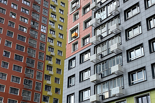 В июле в большинстве городов подешевели вторичные квартиры