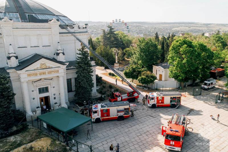 Полтора века пожарной охране Севастополя!