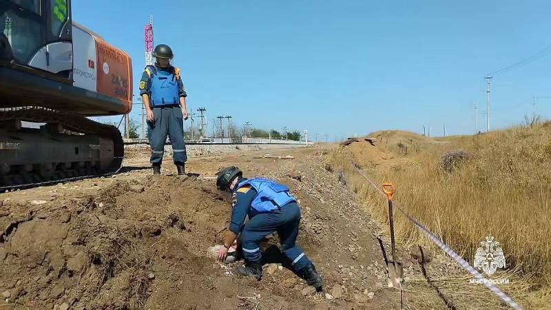 МЧС: у Крымского моста обнаружили мины времен Великой Отечественной войны