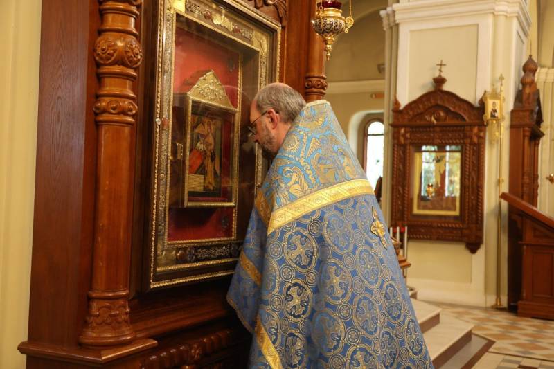 1 октября Русская Православная Церквь установила днём молитв об исцелении детей с тяжелыми заболеваниями и их родителях