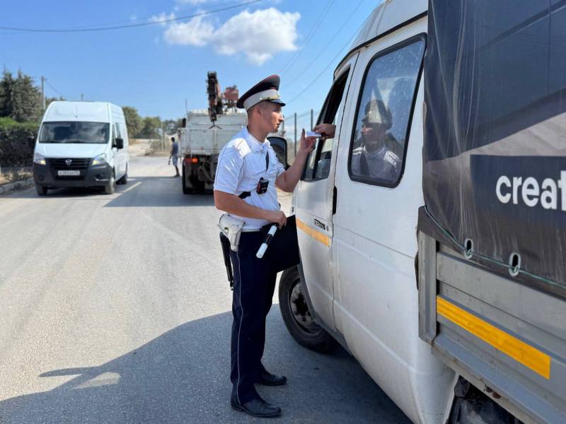 Севастопольские госавтоинспекторы провели профилактический рейд «Грузовик»