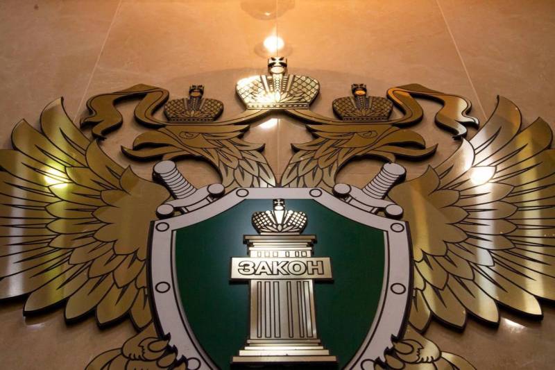 В Керчи прокуратура в суде добивается проведения ремонта кровли в школе