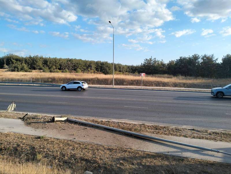 Горсвет: Внимание! Повреждены объекты наружного освещения на участке Камышового шоссе Горсвет: Внимание! Повреждены объекты наружного освещения на участке Камышового шоссе