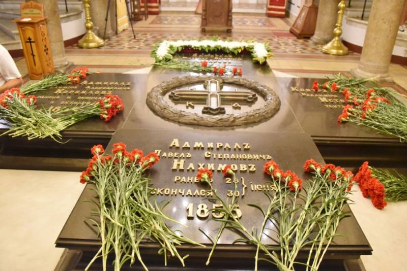 В Севастополе почтили память воинов, павших в Крымской войне 1853-1856 годов В Севастополе почтили память воинов, павших в Крымской войне 1853-1856 годов