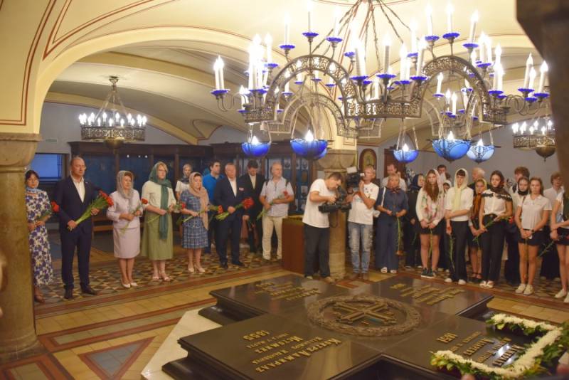 В Севастополе почтили память воинов, павших в Крымской войне 1853-1856 годов В Севастополе почтили память воинов, павших в Крымской войне 1853-1856 годов