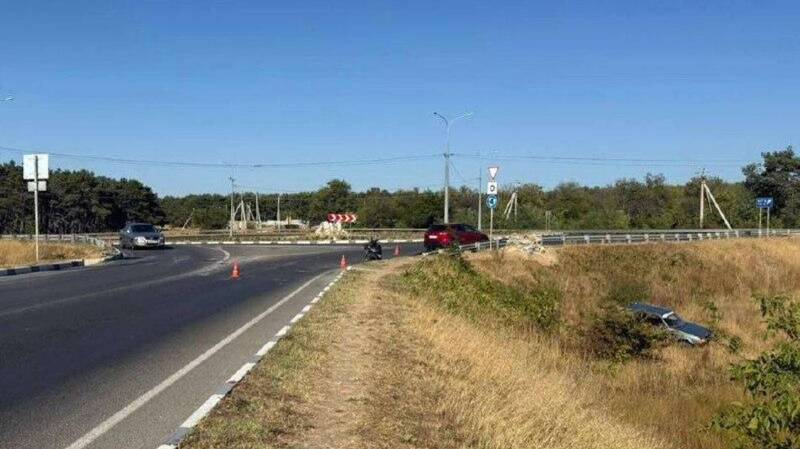 В Севастополе столкнулись 5 авто - пострадала девушка