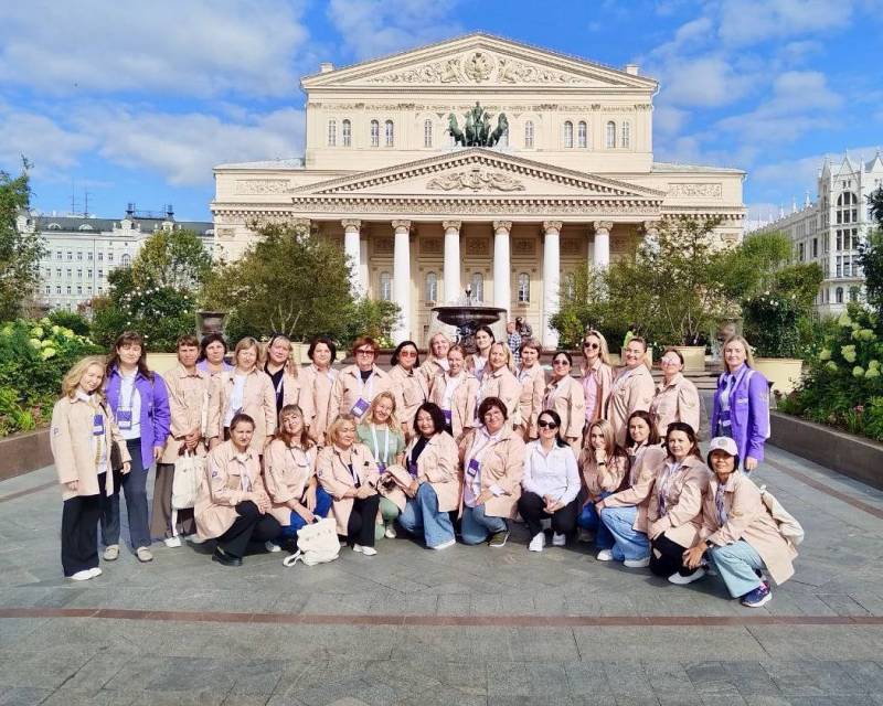 Советники директоров по воспитанию из севастопольских школ №20 и 48 Ирина Плискач и Юлия Корнева приняли участие во Всероссийском форуме руководителей школьных театров Советники директоров по воспитанию из севастопольских школ №20 и 48 Ирина Плискач и Юлия Корнева приняли участие во Всероссийском форуме руководителей школьных театров