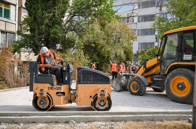 Ремонтируем пешеходную сеть между домом 134 на проспекте Генерала Острякова и домом 89 на улице Хрусталева