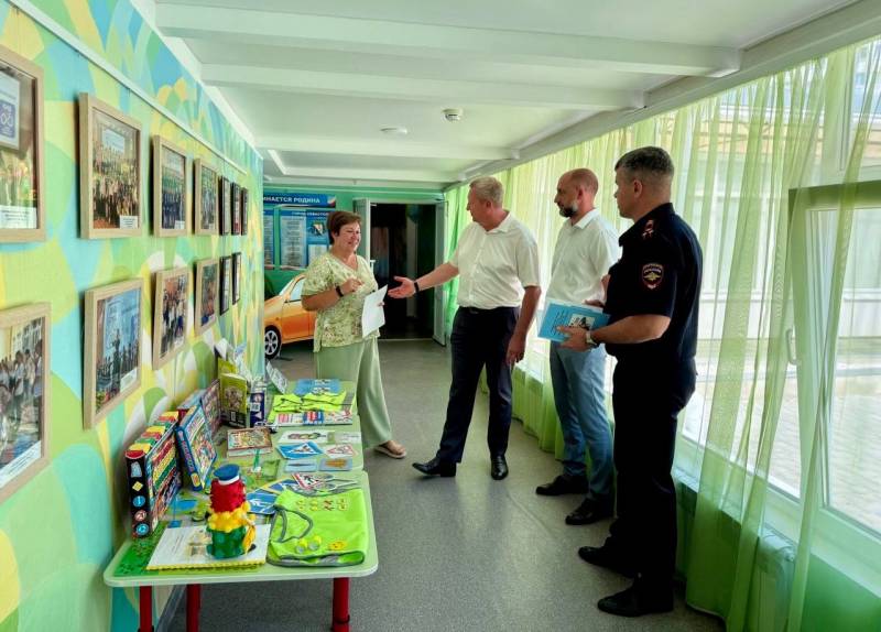 Детский сад № 131 является региональной инновационной площадкой по реализации программы по формированию навыков безопасного поведения у детей старшего дошкольного возраста