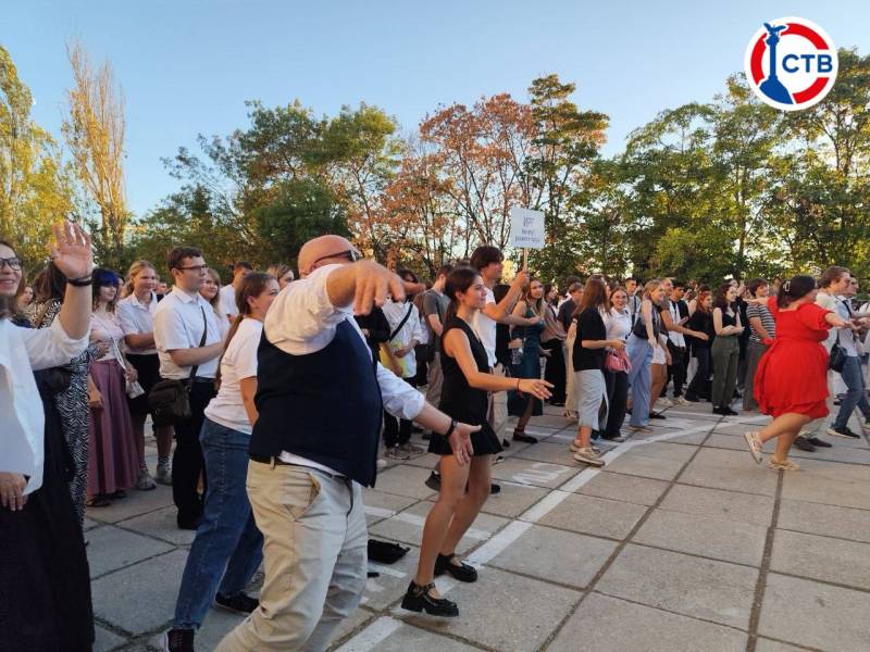 В СевГУ прошла концертная программа для студентов и первокурсников В СевГУ прошла концертная программа для студентов и первокурсников