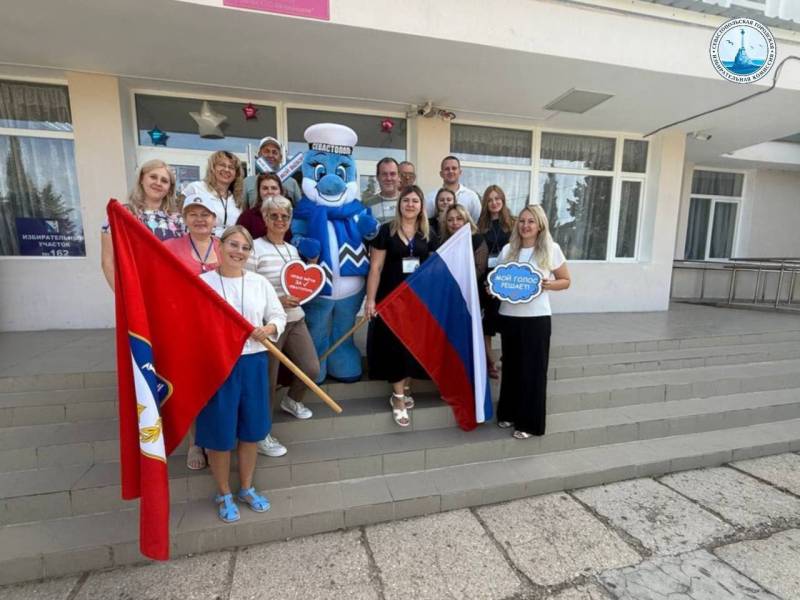 В Севастополе проходит третий день основного этапа голосования на выборах губернатора и депутатов Советов Гагаринского и Ленинского МО В Севастополе проходит третий день основного этапа голосования на выборах губернатора и депутатов Советов Гагаринского и Ленинского МО