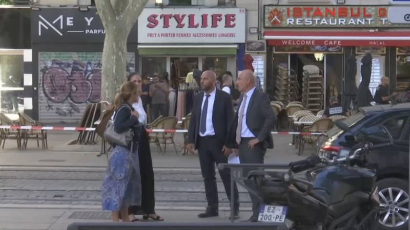 Полиция застрелила мигранта, который напал с ножом на людей в Марселе