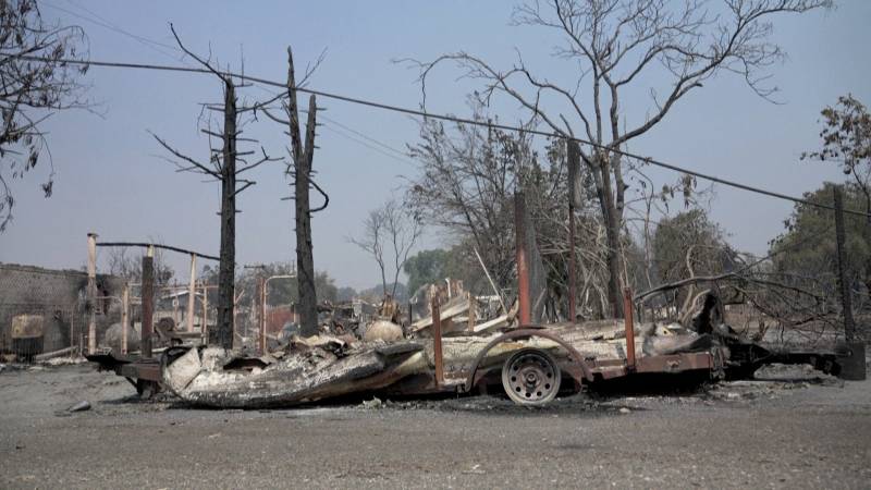 В Калифорнии от пожара пострадал старинный городок времён Золотой лихорадки