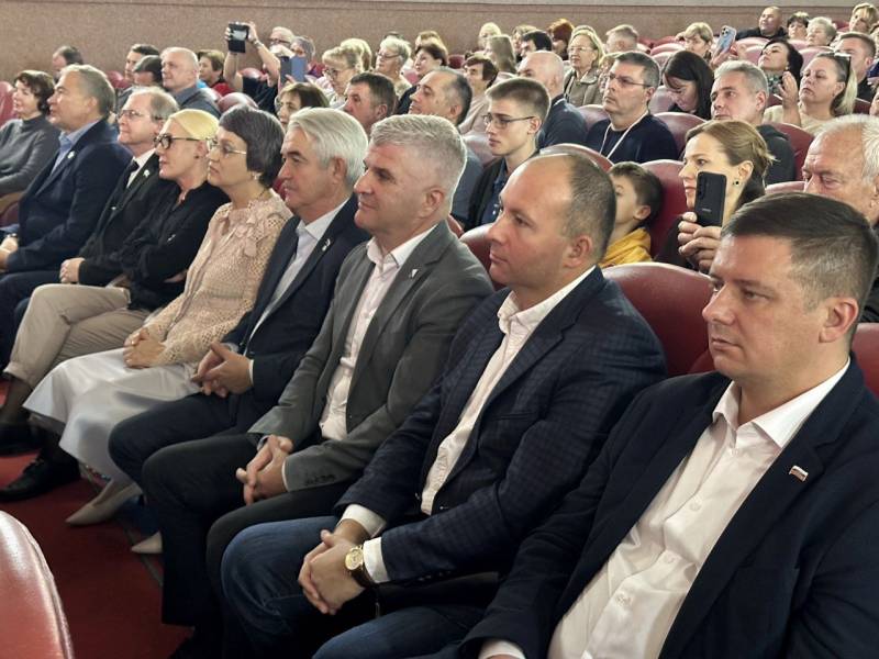 В Севастополе стартовал ХI Фестиваль духовно-нравственного и семейного кино «Святой Владимир»