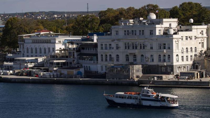 Морской транспорт в Севастополе возобновил движение