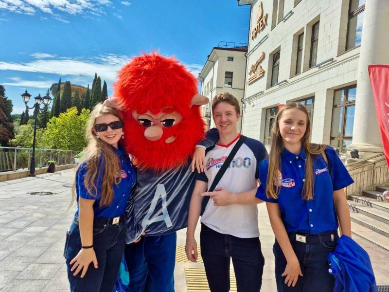 Севастопольцы стали участниками Всероссийского форума «Вектор УСпеха» в «Артеке»