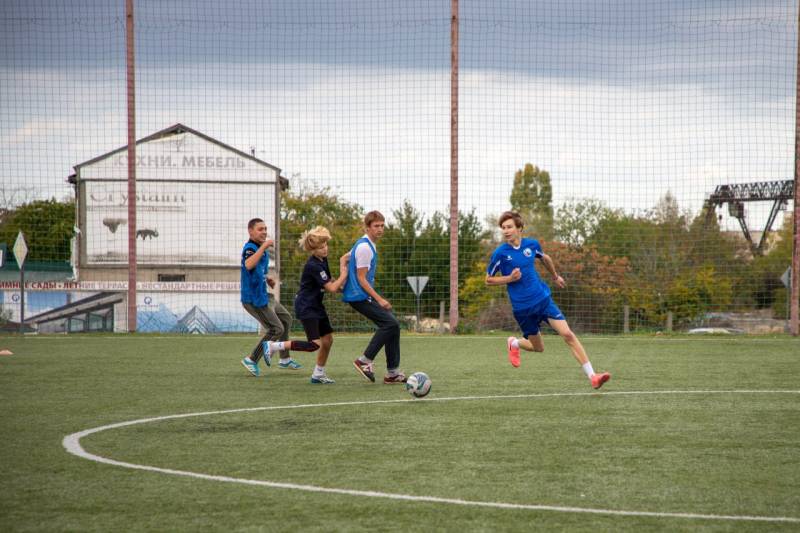 Сотрудники полиции организовали детский футбольный турнир в рамках второго этапа акции «Сообщи, где торгуют смертью!»